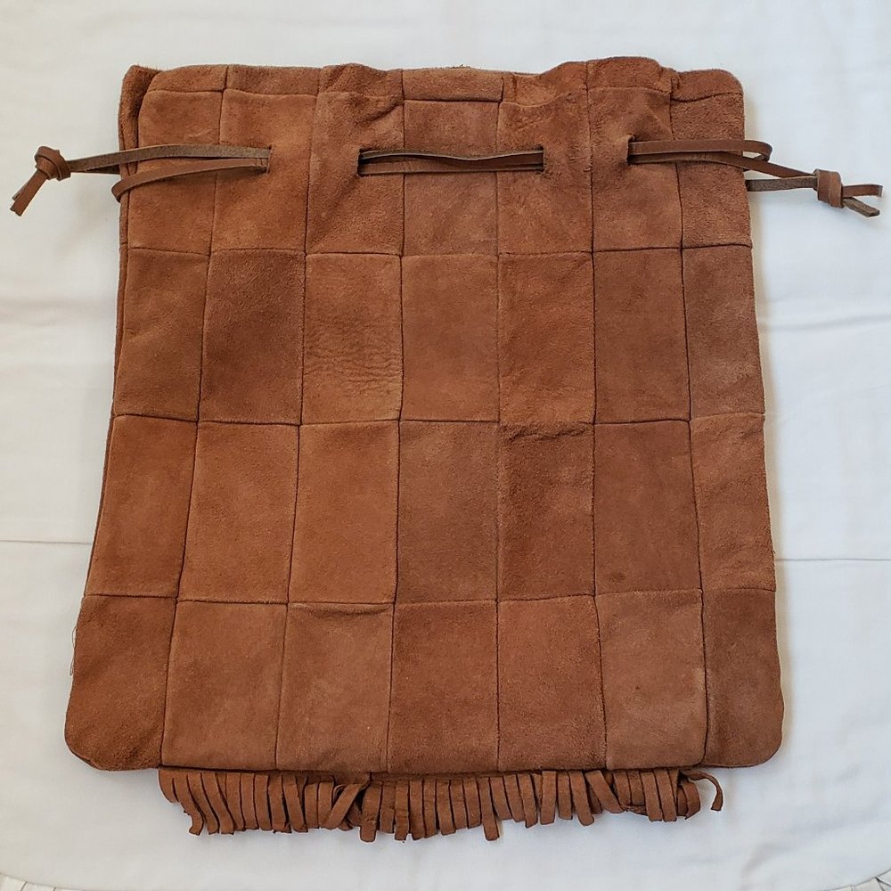 🍁Brown Colored Faux Leather Draw String Purse.   Fully lined inside.